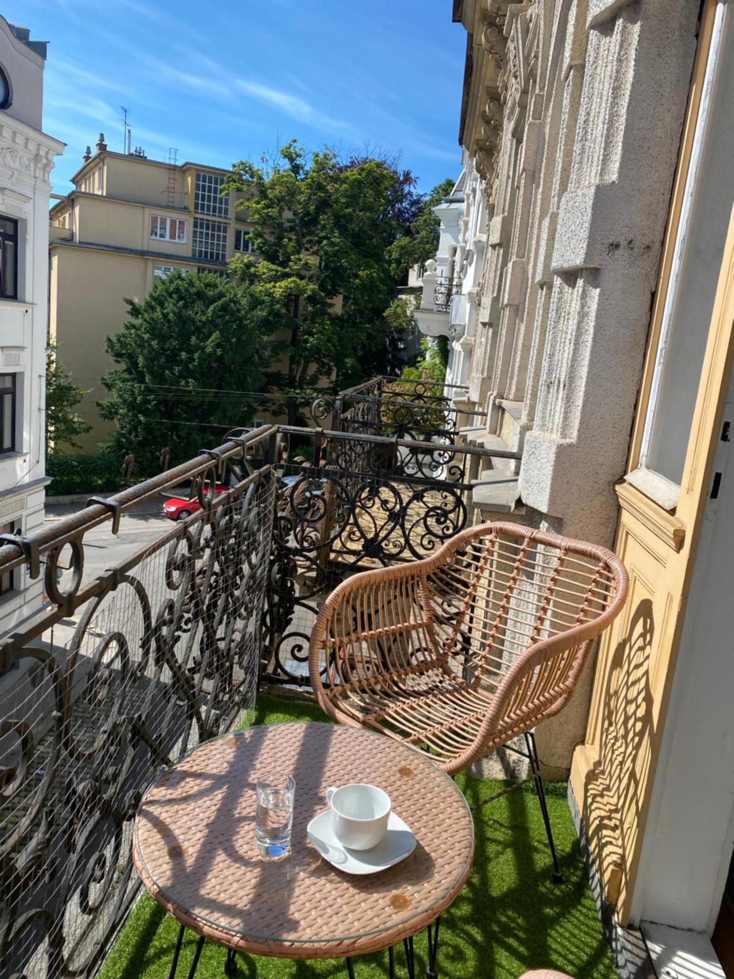 Grosszuegiger Wiener Altbau Gleich Neben Schoenbrunn Экстерьер фото